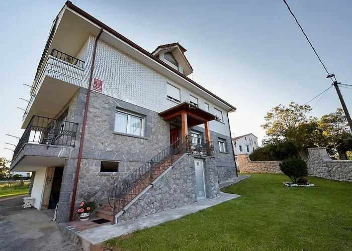 Extrahotelero Casa Ernestina Castillo (Cantabria)