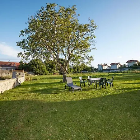 Extrahotelero Casa Ernestina 3*