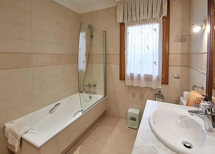 Extrahotelero Casa Ernestina Сasa de vacaciones Castillo (Cantabria)