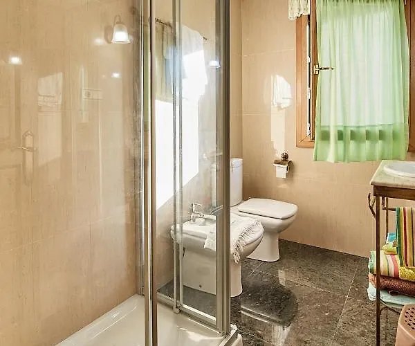 Extrahotelero Casa Ernestina 3*